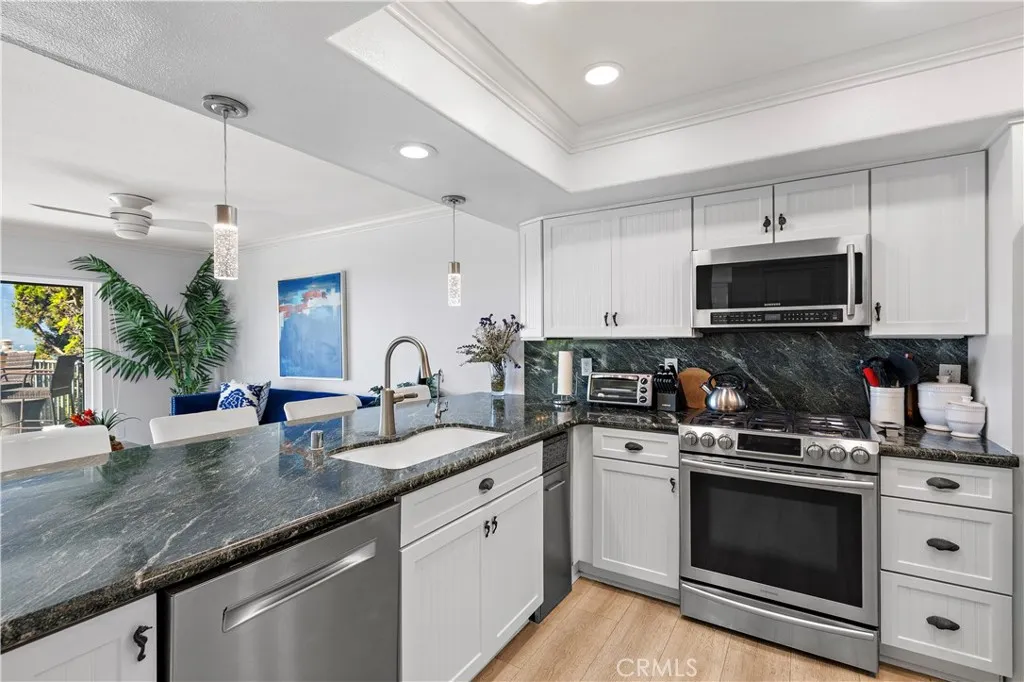 26056 Vista Drive E 64, Dana Point, California 92624 home-pic-14