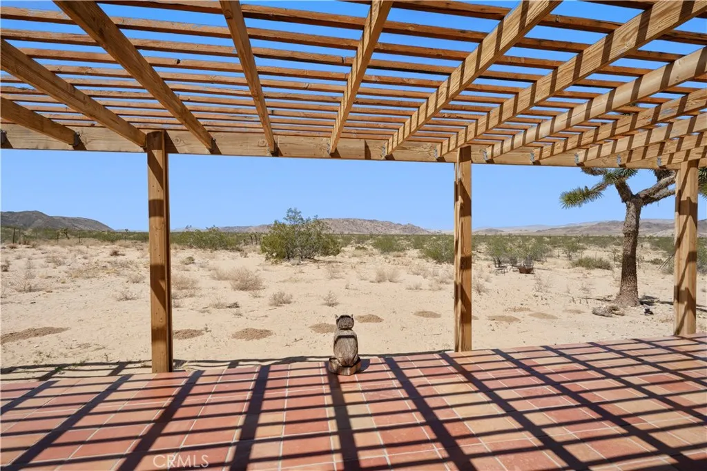 2750 Gibralter Road, Landers, California 92285 home-pic-40