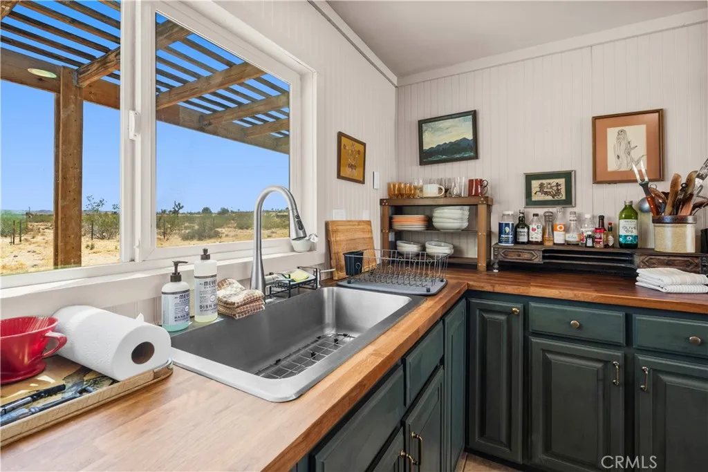 2750 Gibralter Road, Landers, California 92285 home-pic-20