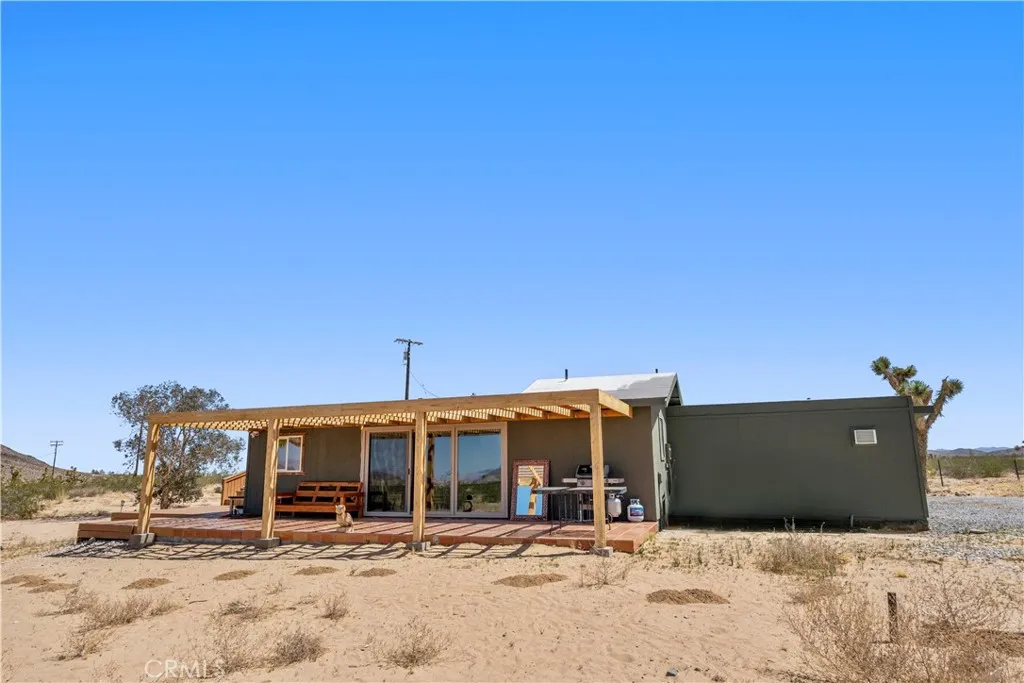 2750 Gibralter Road, Landers, California 92285 home-pic-43