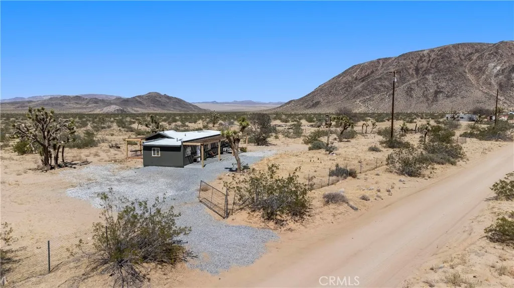 2750 Gibralter Road, Landers, California 92285 home-pic-51