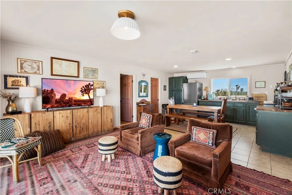 2750 Gibralter Road, Landers, California 92285 home-pic-11