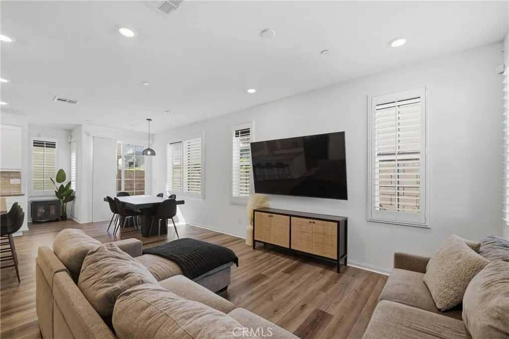 15167 Horizon Street 1, Fontana, California 92336 home-pic-12