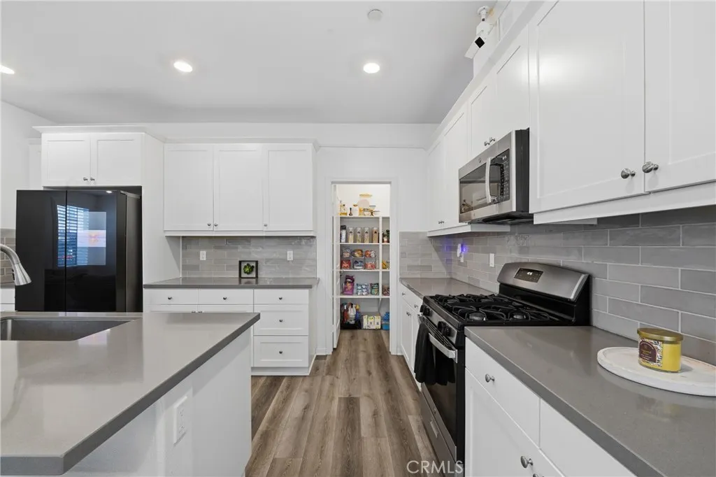 15167 Horizon Street 1, Fontana, California 92336 home-pic-7