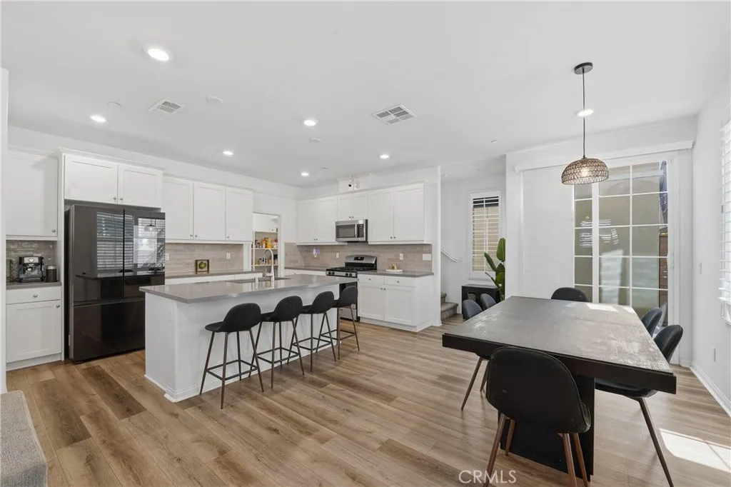 15167 Horizon Street 1, Fontana, California 92336 home-pic-3