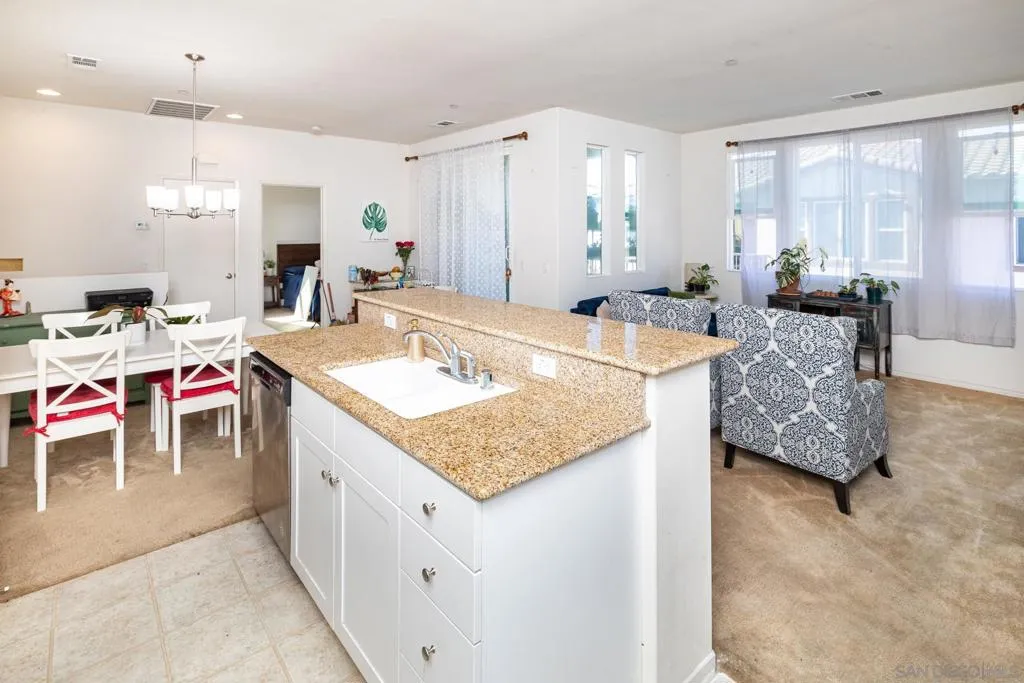 1709 Carrillo Pl 1, Chula Vista, California 91913 home-pic-9