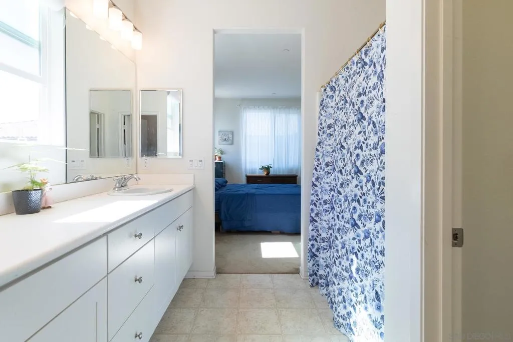 1709 Carrillo Pl 1, Chula Vista, California 91913 home-pic-12