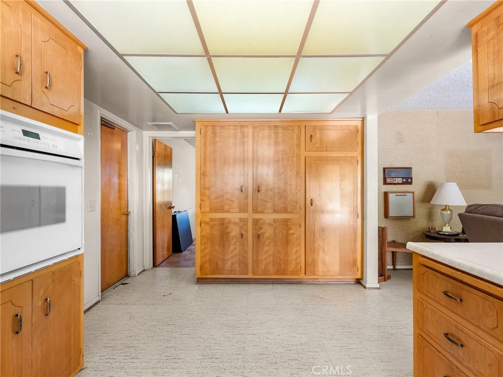 18730 Chapae Lane, Apple Valley, California 92307 home-pic-20
