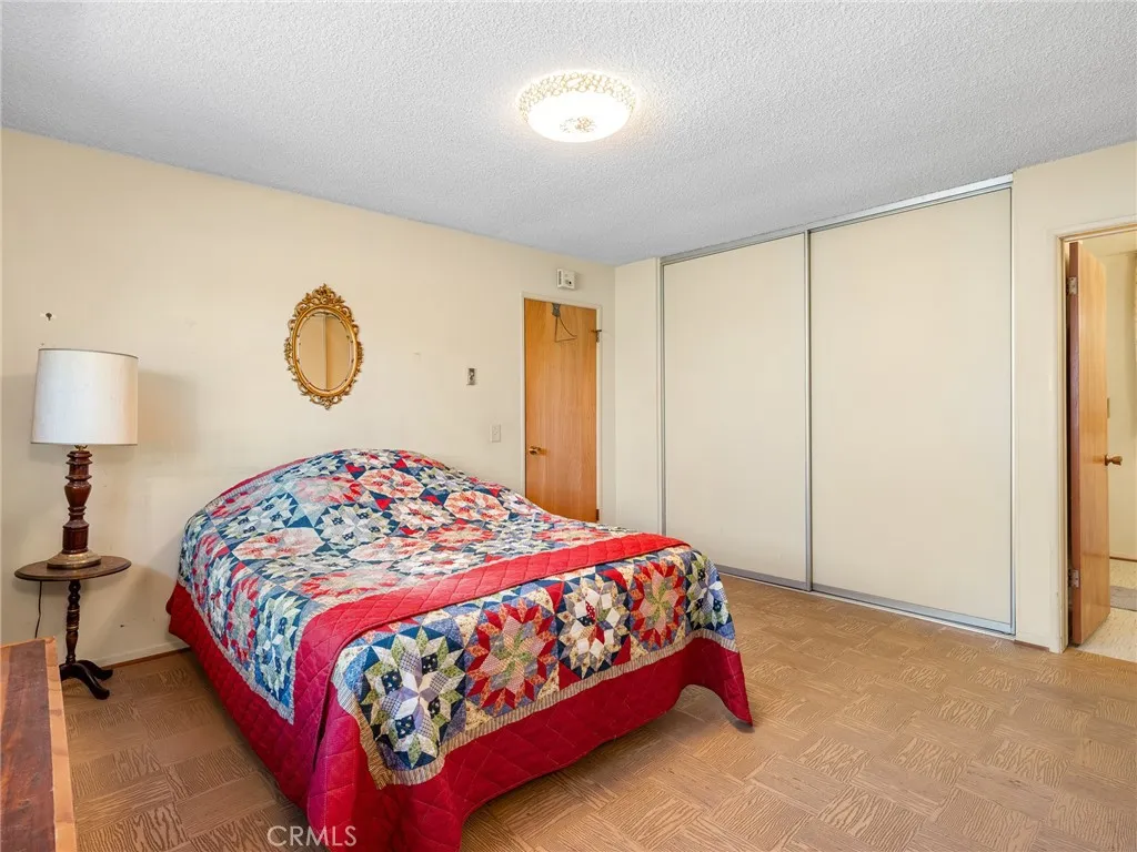 18730 Chapae Lane, Apple Valley, California 92307 home-pic-33