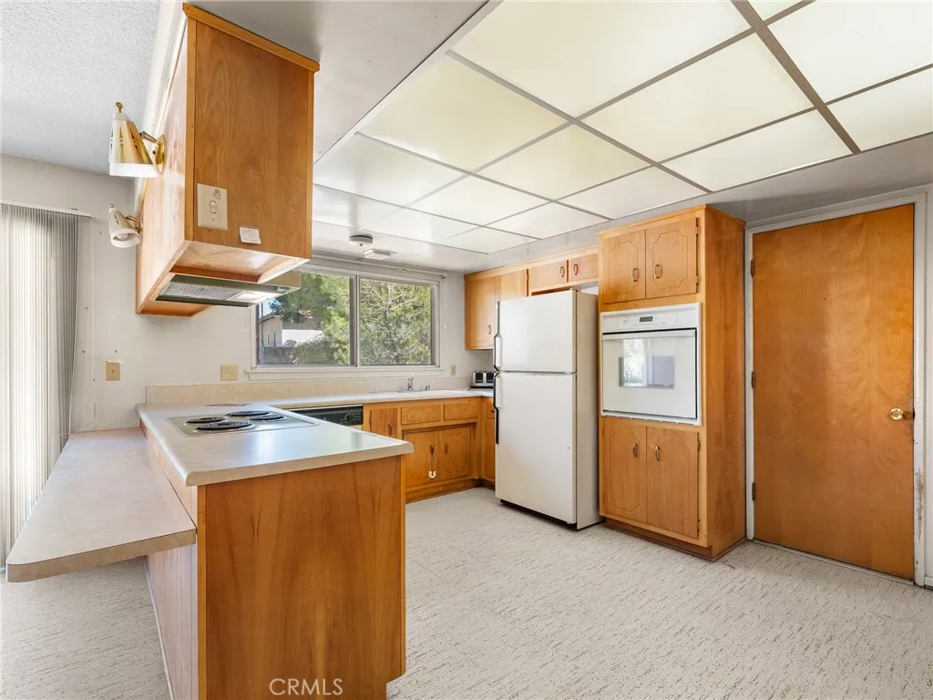 18730 Chapae Lane, Apple Valley, California 92307 home-pic-19