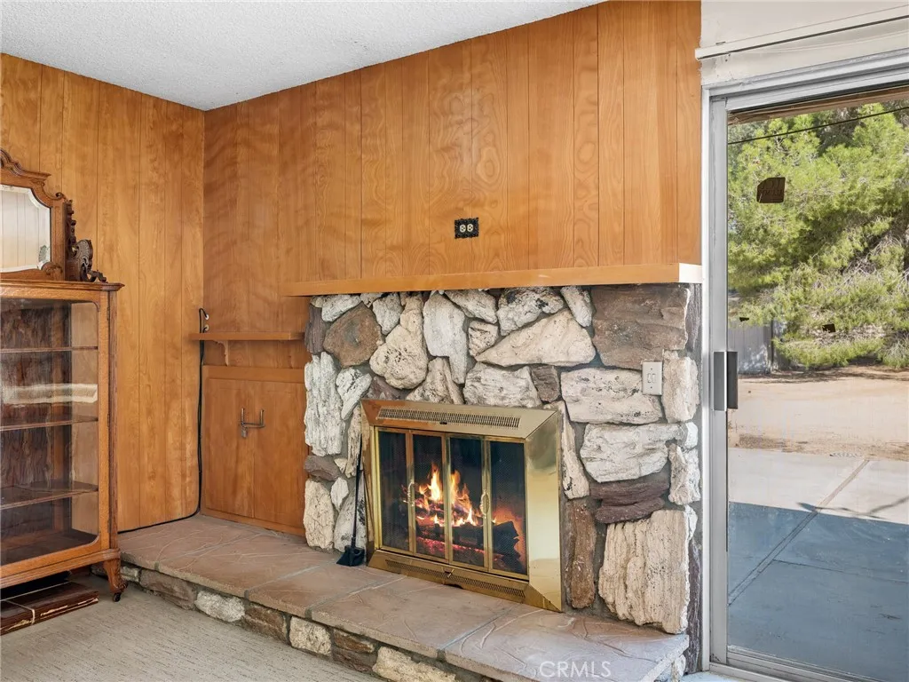 18730 Chapae Lane, Apple Valley, California 92307 home-pic-15