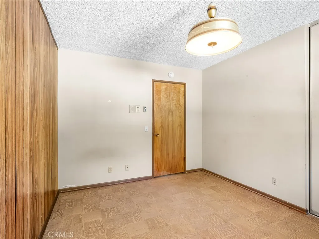18730 Chapae Lane, Apple Valley, California 92307 home-pic-25