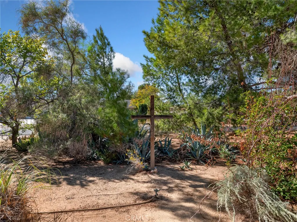 18730 Chapae Lane, Apple Valley, California 92307 home-pic-48