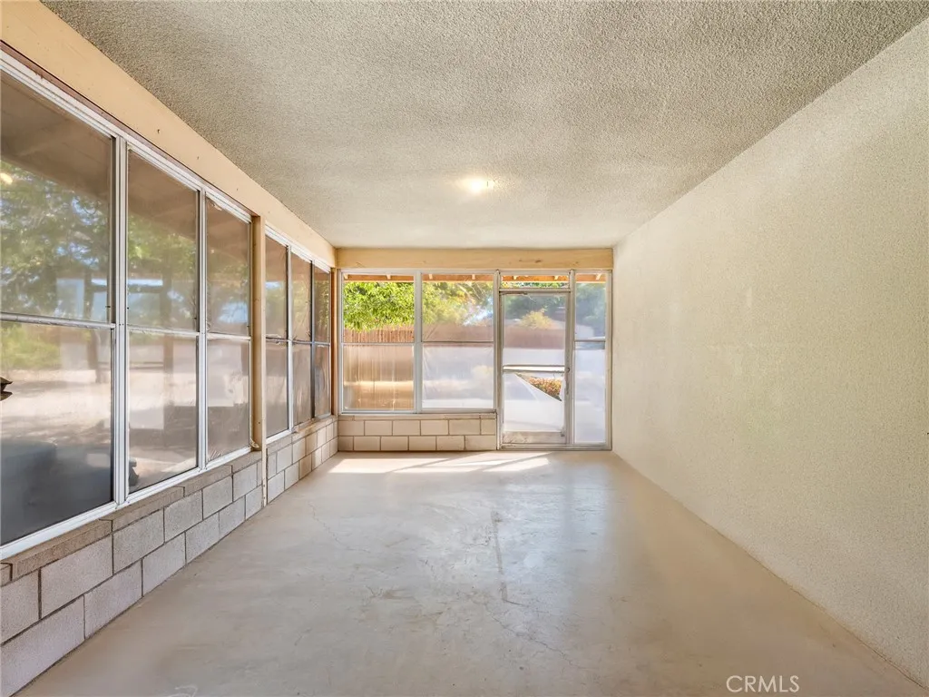 18730 Chapae Lane, Apple Valley, California 92307 home-pic-22