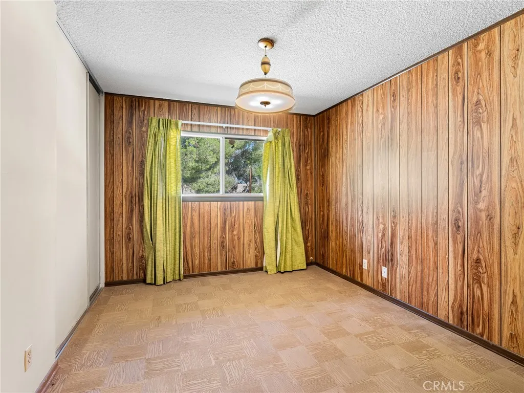 18730 Chapae Lane, Apple Valley, California 92307 home-pic-24