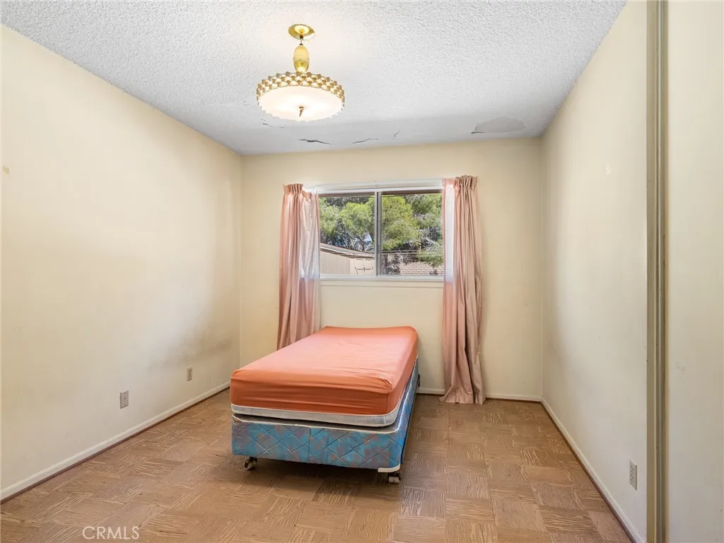 18730 Chapae Lane, Apple Valley, California 92307 home-pic-28