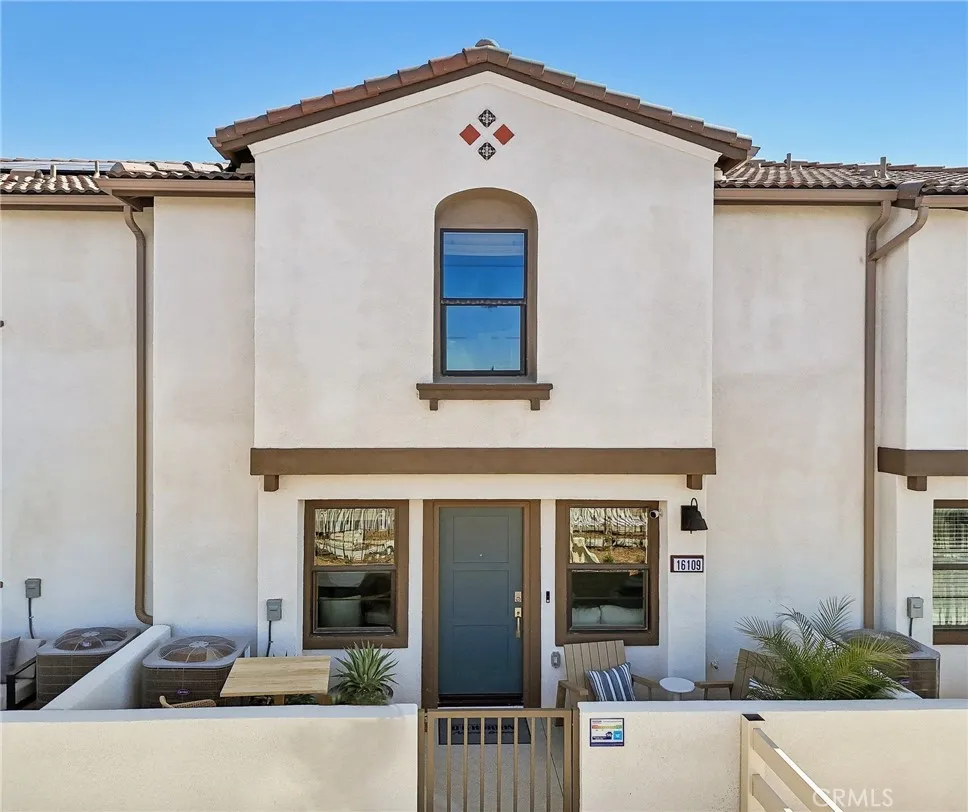 16186 Lumia Way, Fontana, California 92336 home-pic-0
