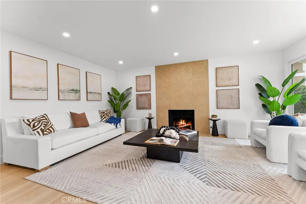 3621 Myrtle, Irvine, California 92606 home-pic-2