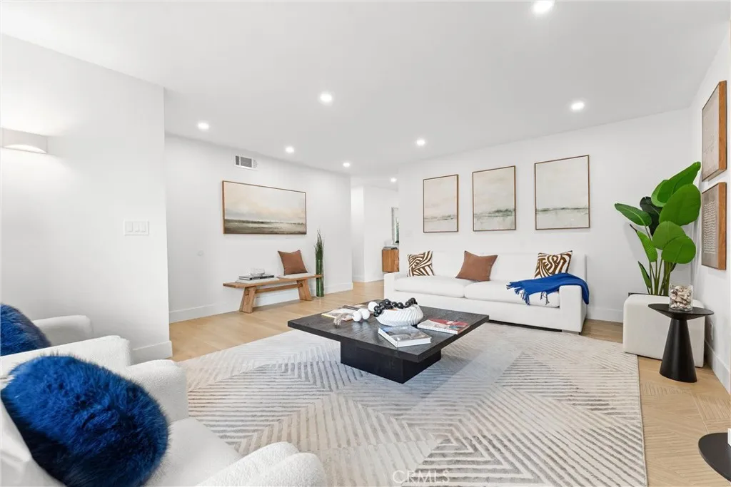 3621 Myrtle, Irvine, California 92606 home-pic-5