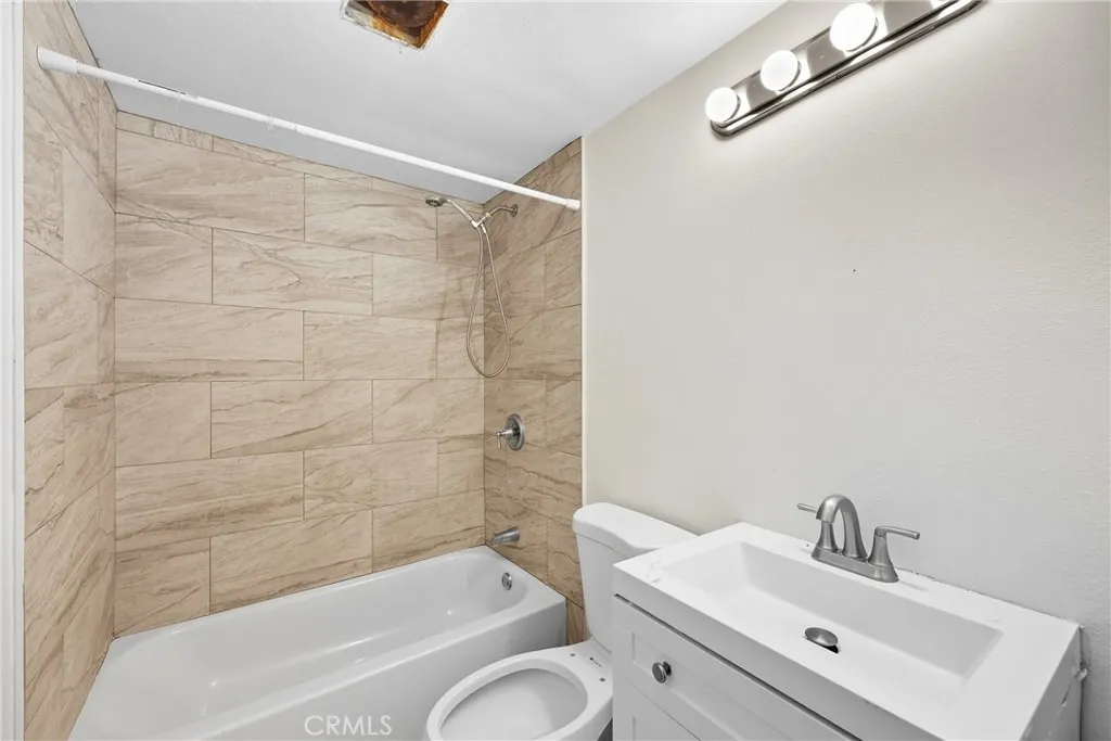 136 E Avenue 44, Los Angeles, California 90031 home-pic-4