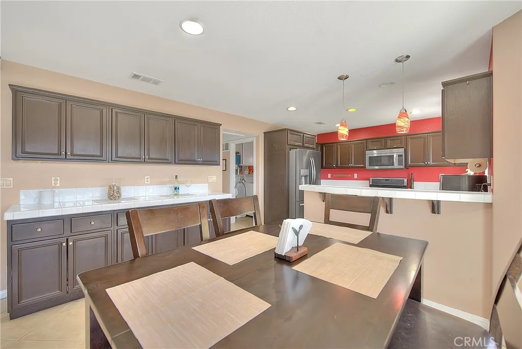 40688 La Salle, Murrieta, California 92563 home-pic-15