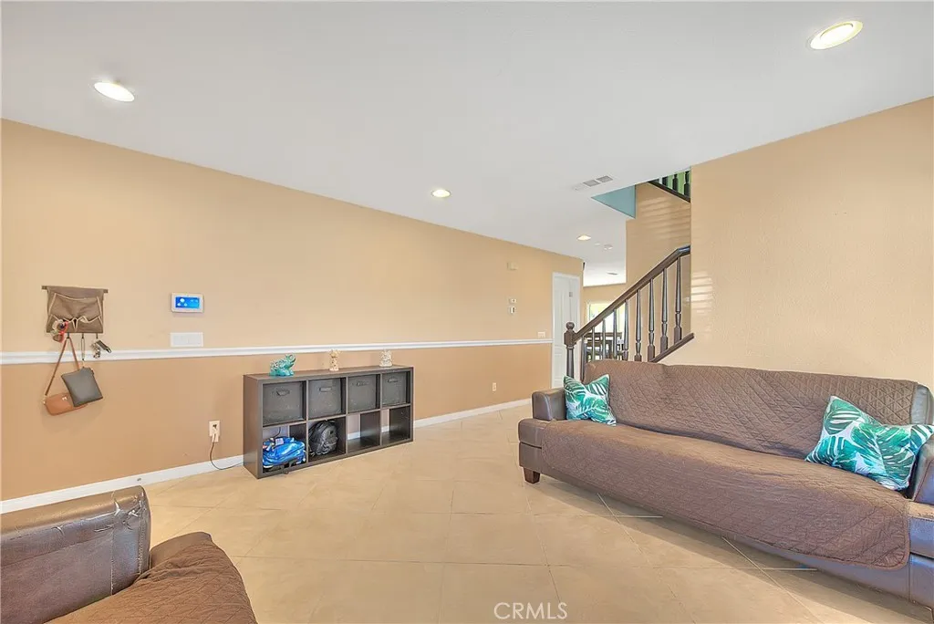 40688 La Salle, Murrieta, California 92563 home-pic-6