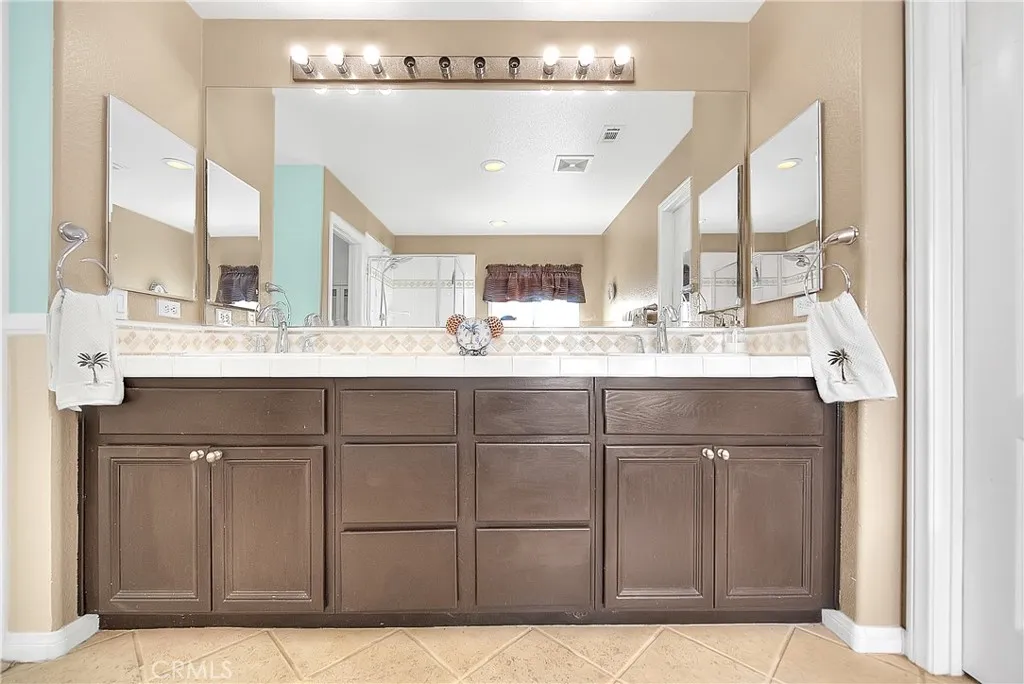 40688 La Salle, Murrieta, California 92563 home-pic-38