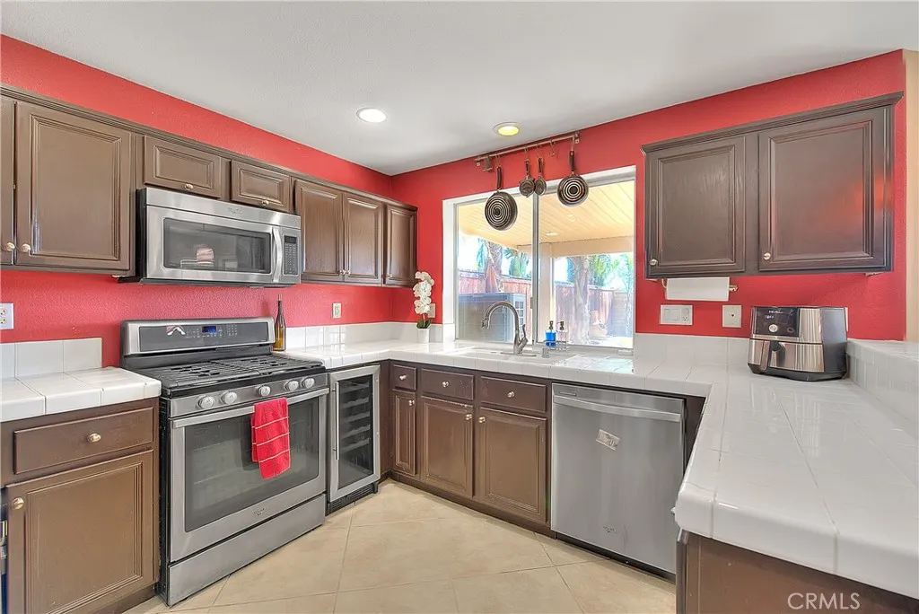 40688 La Salle, Murrieta, California 92563 home-pic-19