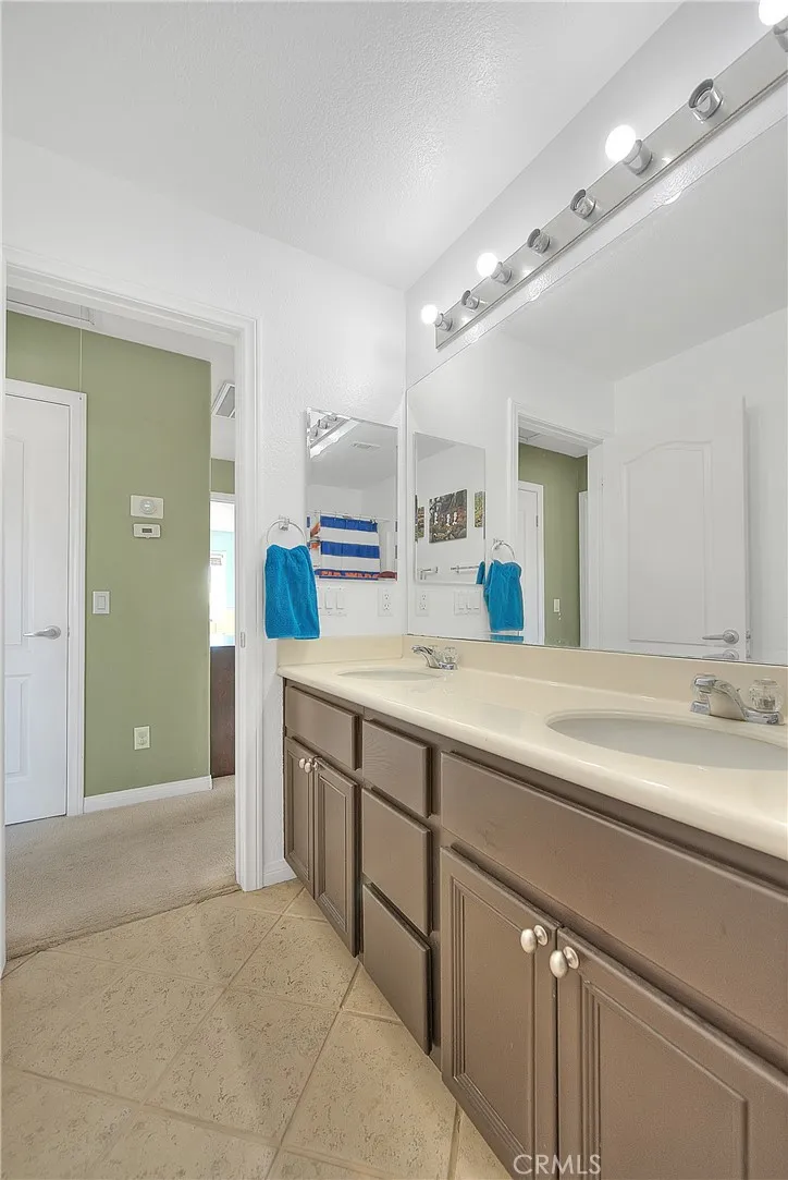 40688 La Salle, Murrieta, California 92563 home-pic-47
