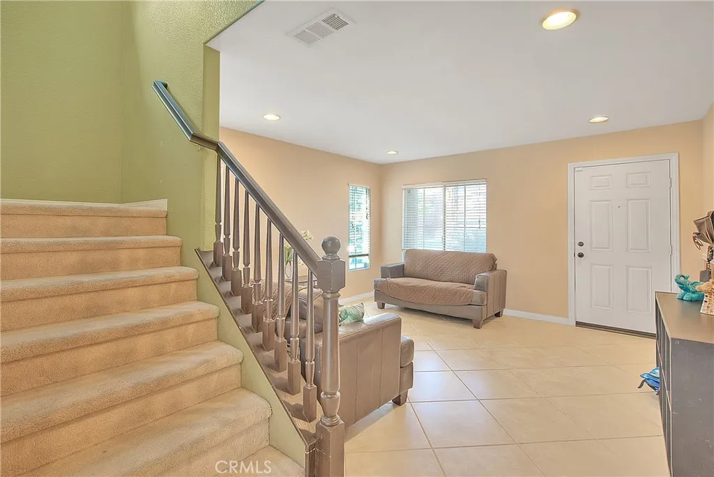 40688 La Salle, Murrieta, California 92563 home-pic-3