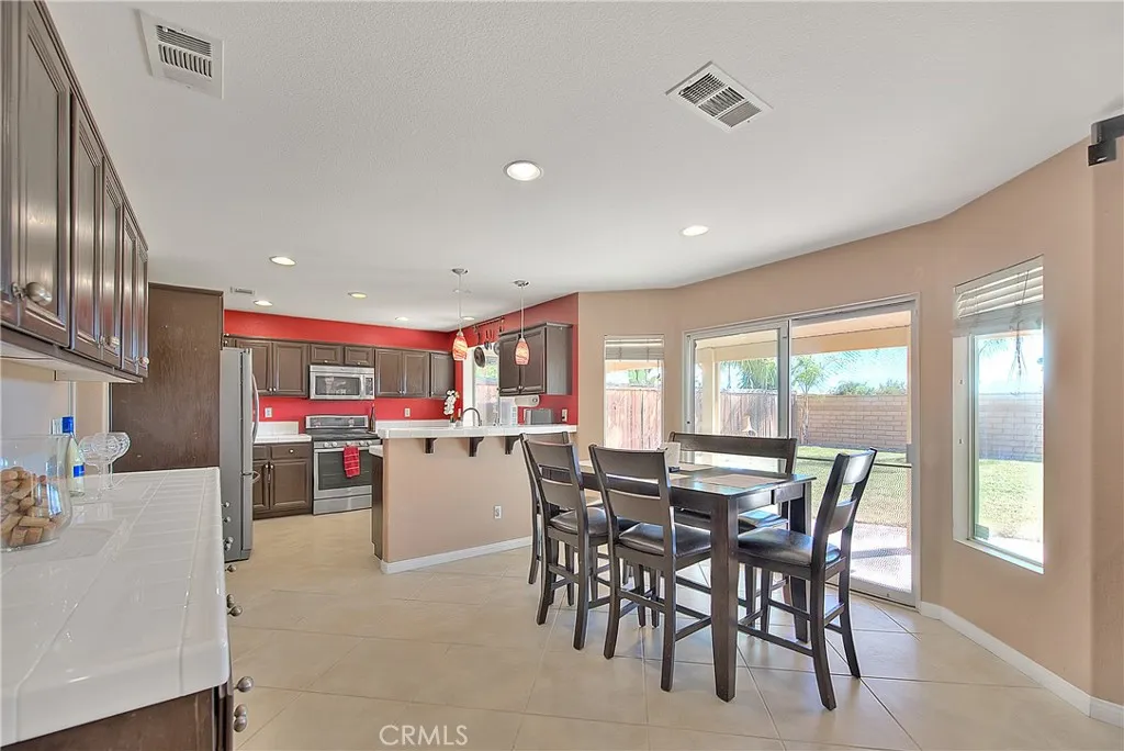 40688 La Salle, Murrieta, California 92563 home-pic-13