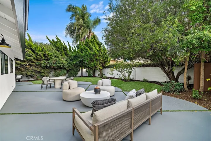 5262 Glenroy Dr, Huntington Beach, California 92649