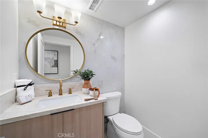 Powder room