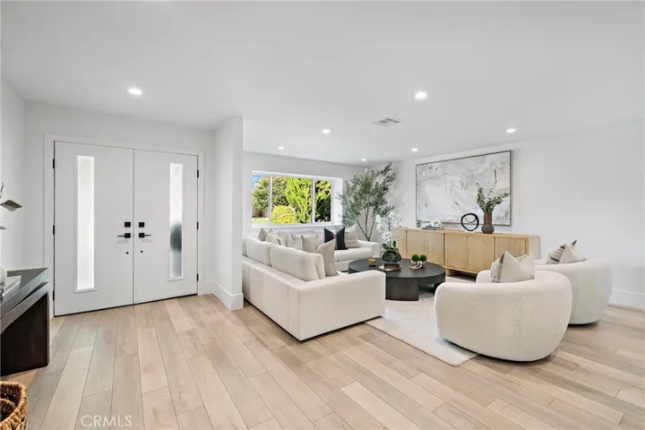 Entry view showcasing