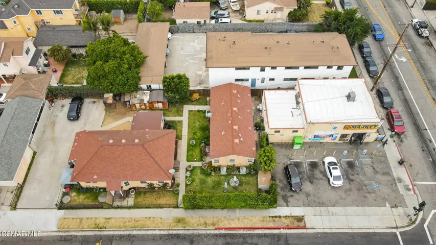 10333 S Inglewood Ave  -  HsHProd-7
