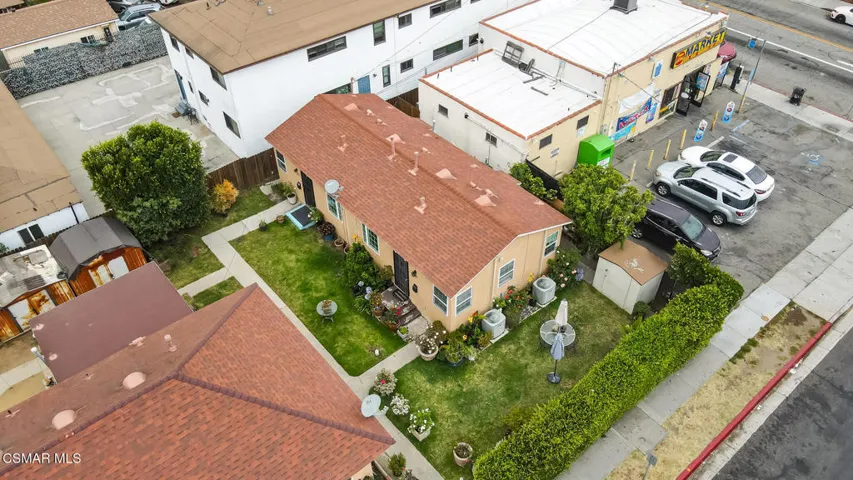 10333 S Inglewood Ave  -  HsHProd-16
