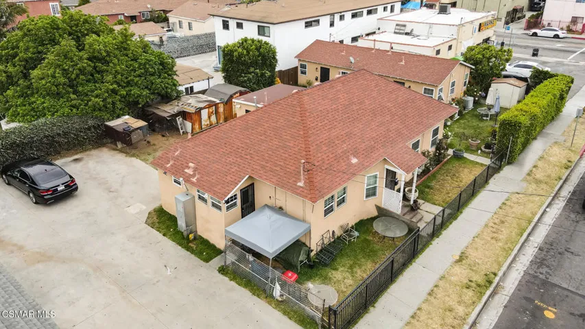 10333 S Inglewood Ave  -  HsHProd-1