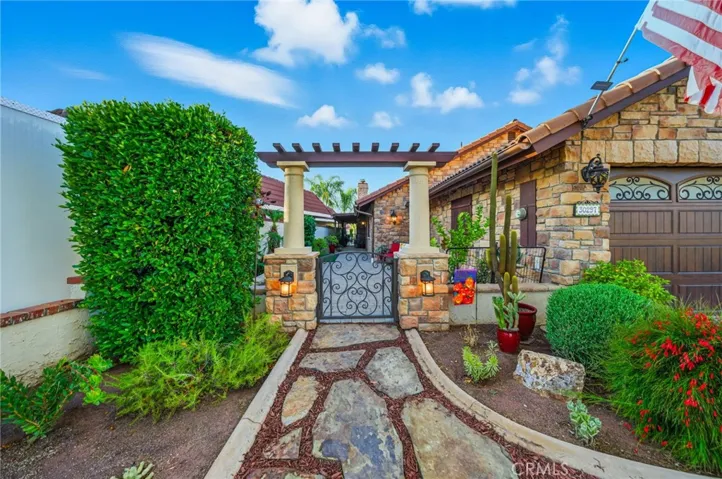 30297 Skippers Way, Canyon Lake, California 92587