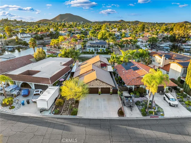 30297 Skippers Way, Canyon Lake, California 92587
