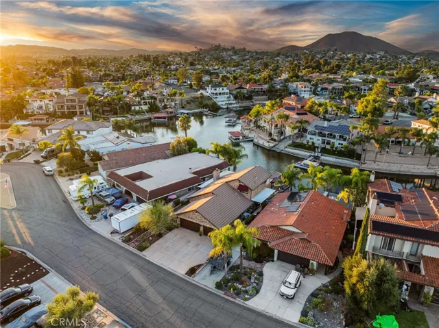 30297 Skippers Way, Canyon Lake, California 92587