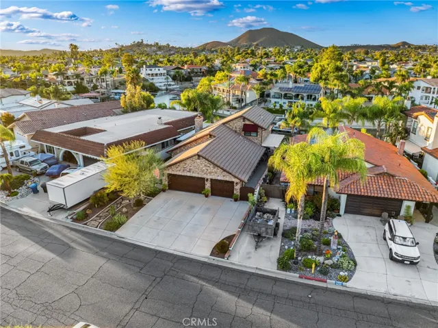 30297 Skippers Way, Canyon Lake, California 92587
