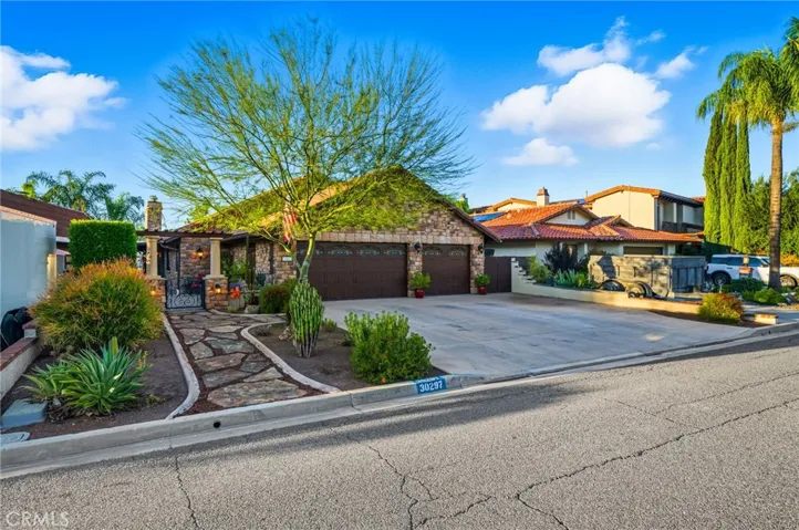 30297 Skippers Way, Canyon Lake, California 92587