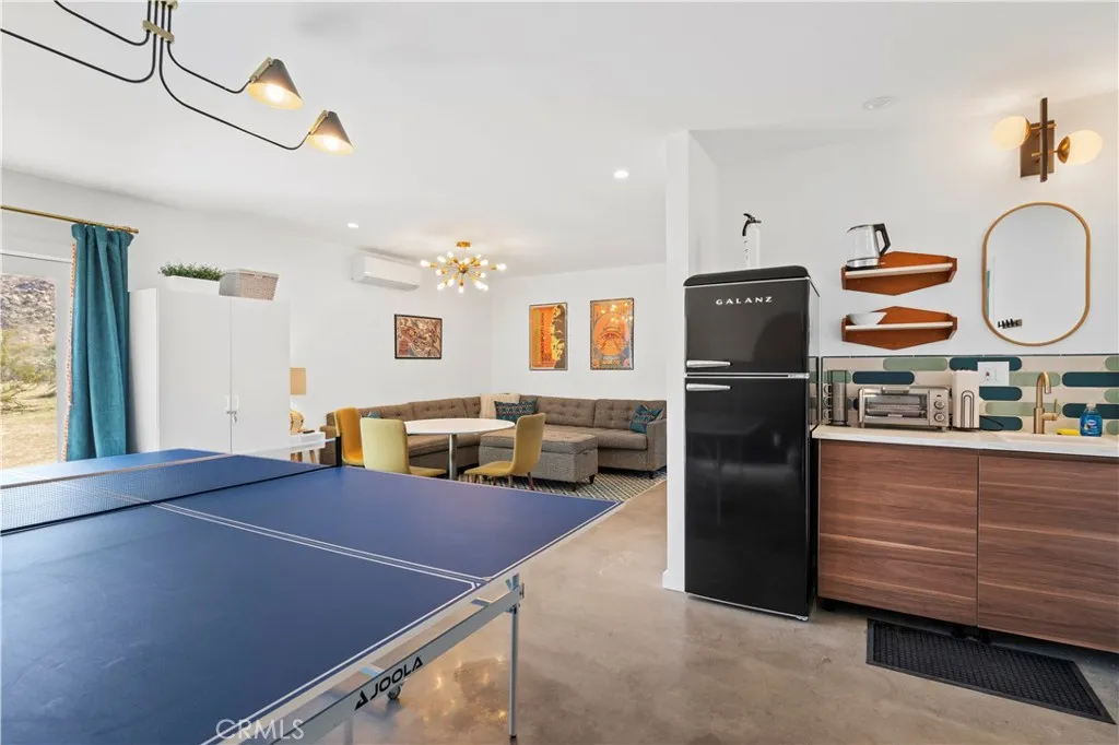 61413 Sandalwood, Joshua Tree, California 92252 home-pic-12