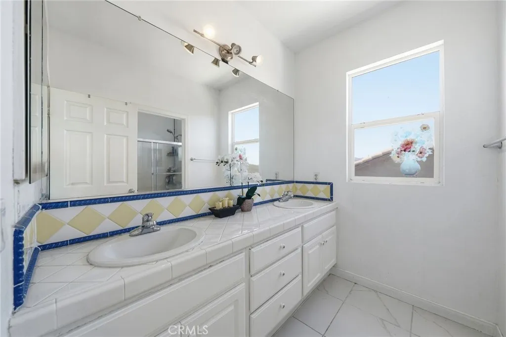 31509 Canyon View Drive, Lake Elsinore, California 92532 home-pic-24