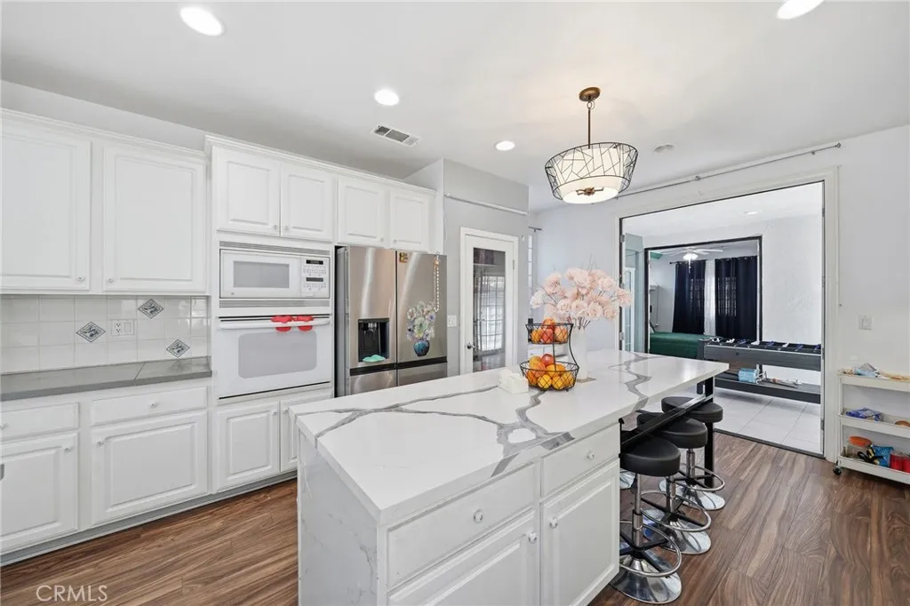 31509 Canyon View Drive, Lake Elsinore, California 92532 home-pic-8