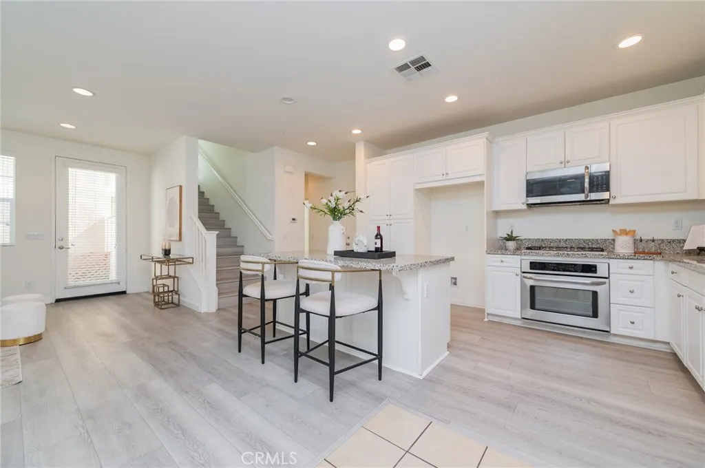 11515 Cambria Court, Chino, California 91710 home-pic-3