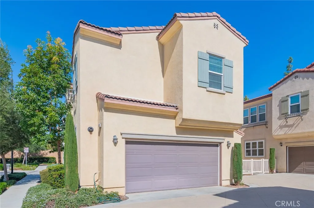 11515 Cambria Court, Chino, California 91710 home-pic-21