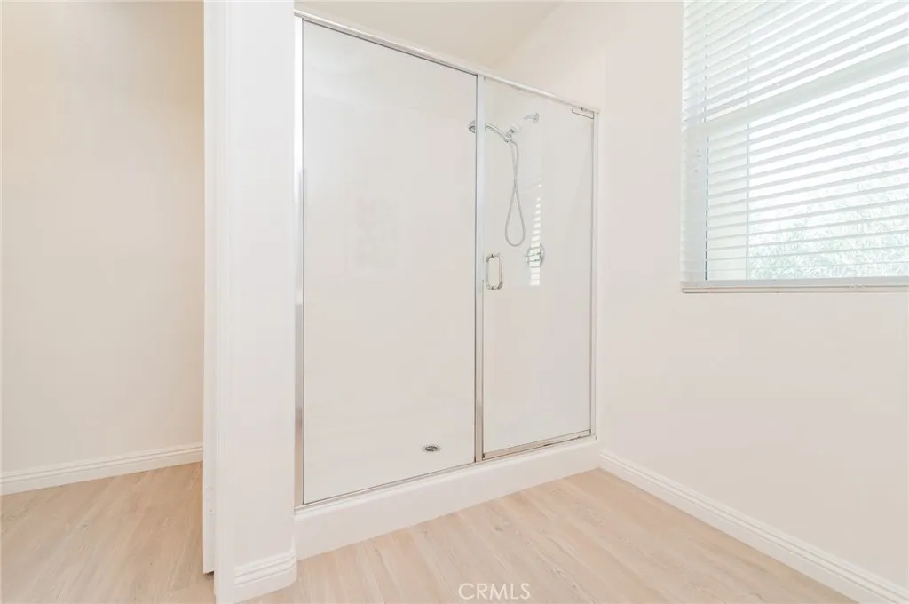 11515 Cambria Court, Chino, California 91710 home-pic-19