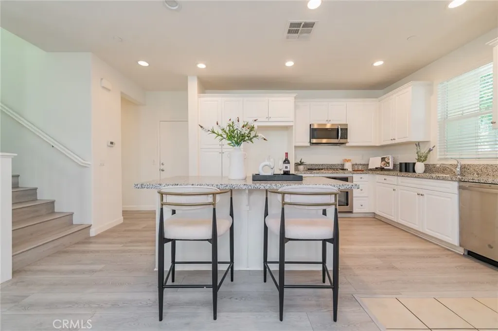 11515 Cambria Court, Chino, California 91710 home-pic-5