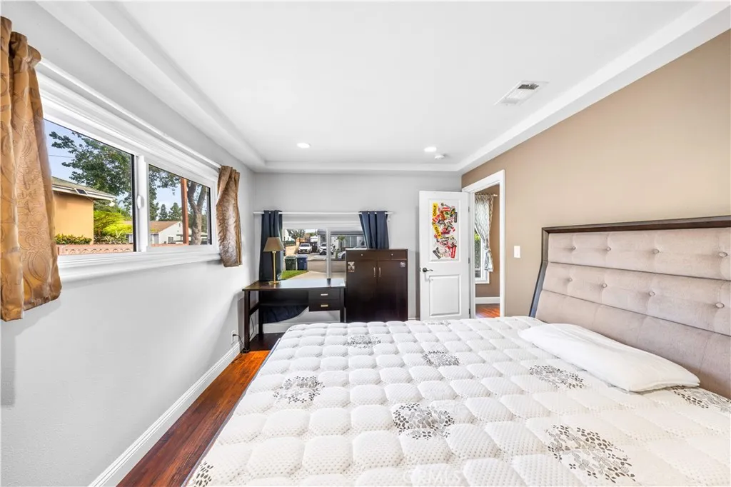 9012 Bradhurst Street, Pico Rivera, California 90660 home-pic-20